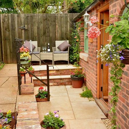 Pine Tree Lodge, Bridgnorth Exterior foto