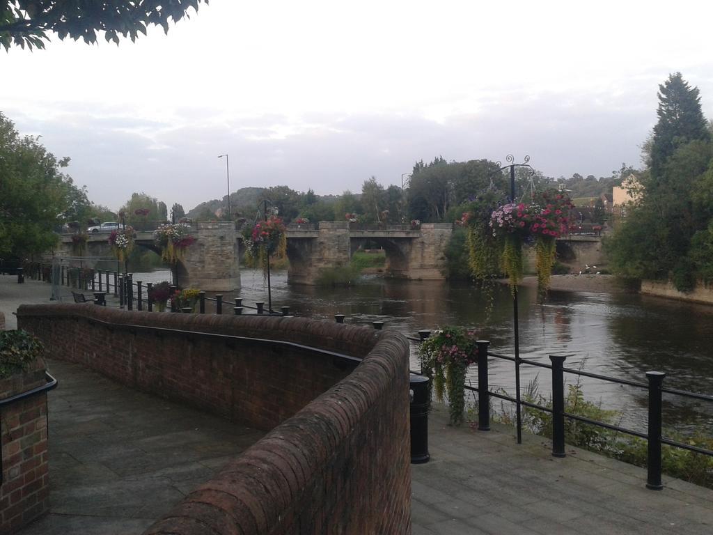 Pine Tree Lodge, Bridgnorth Exterior foto