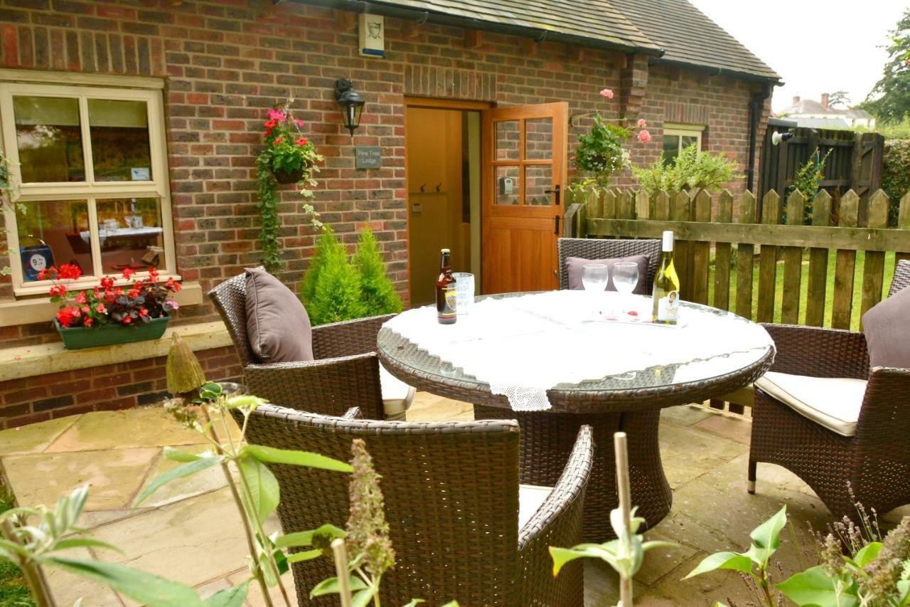 Pine Tree Lodge, Bridgnorth Exterior foto